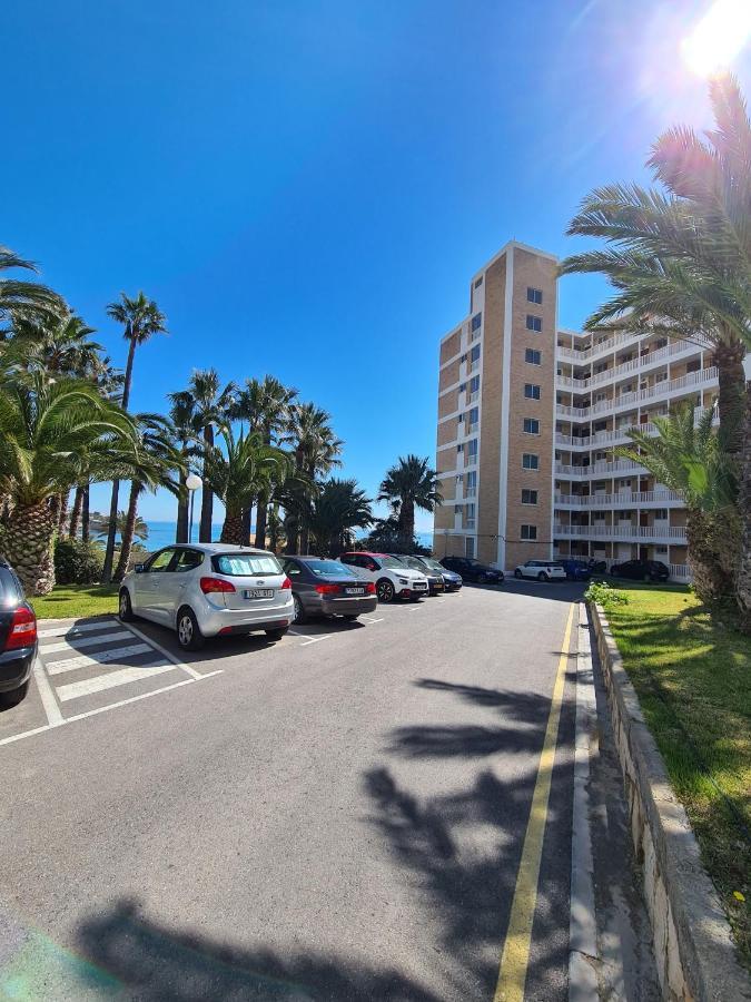 Room In Apartment - 1St Line Top Floor Apartment Carrer del Mar Exteriör bild